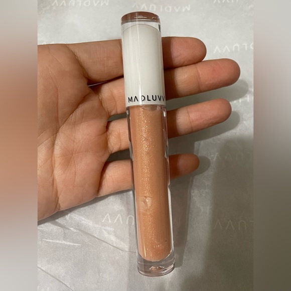 5 items x $25 Madluvv gloss lipstick - Picture 4 of 4